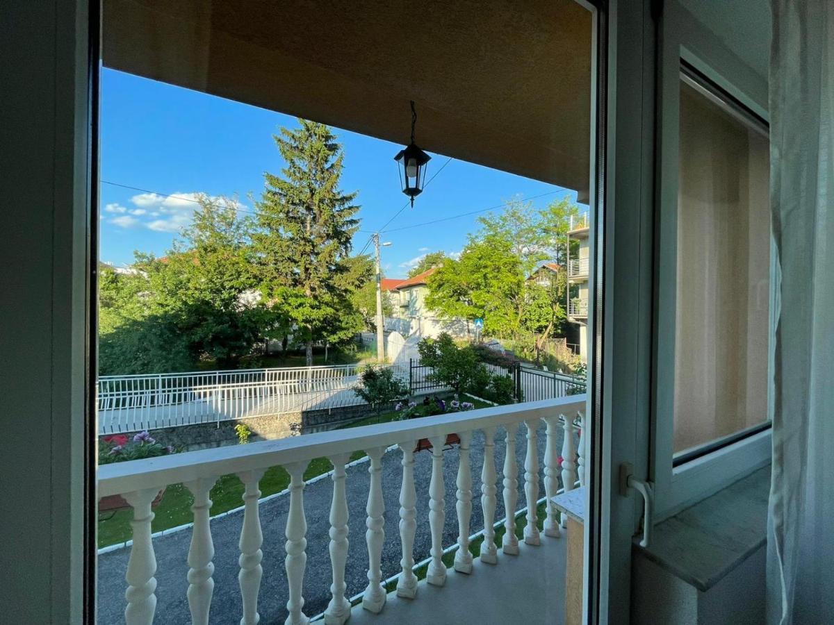 Sunny Garden Apartment Szarajevó Kültér fotó